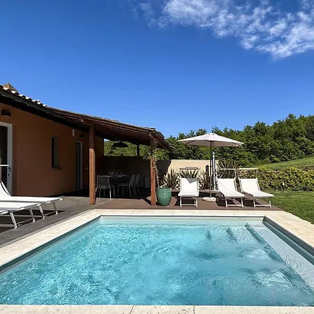 Lovely In Montebuono With Wifi